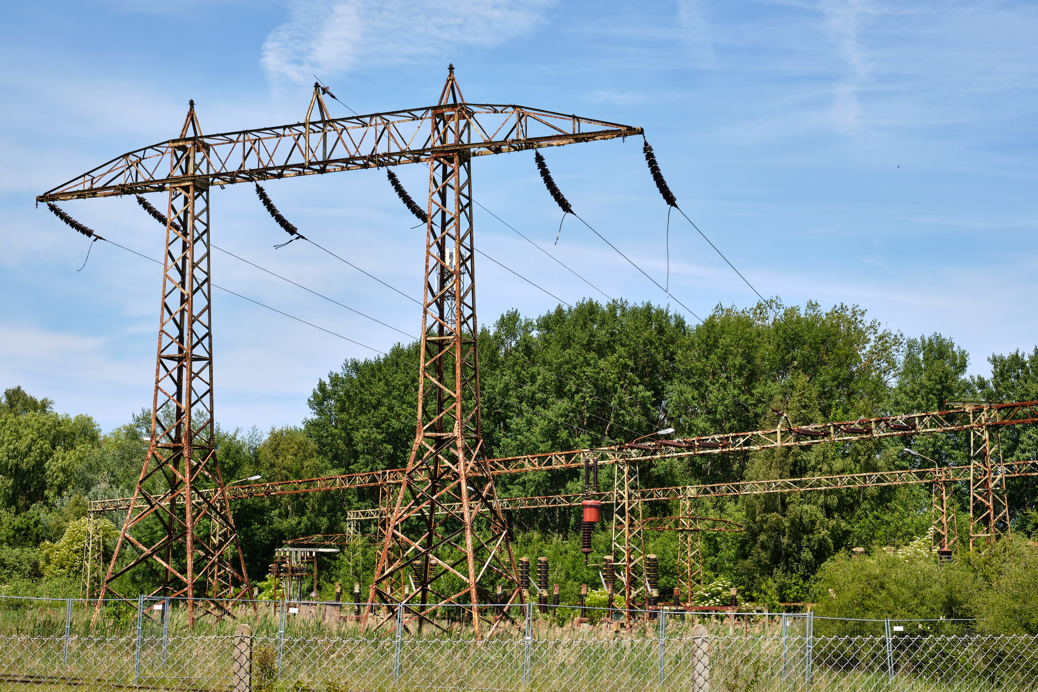 The 40-Year-Old Grid: Modernizing Aging Assets With Grid-Edge DERMS Software
